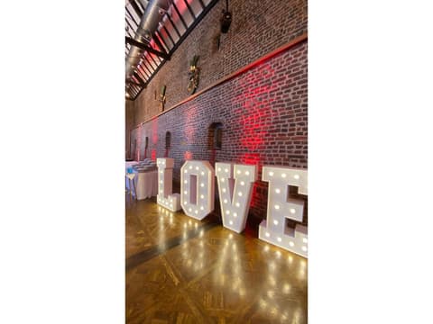 BeatSystem XXL Letters - L O V E – Veranstaltungstechnik im Mietpark von BeatSystem